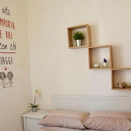 Holidayhouse Ostia - Maestrale Exterior photo